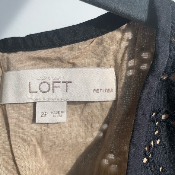 Loft Black Lace Pattern Shift Dress Size 2P XS/S - Picture 3 of 5